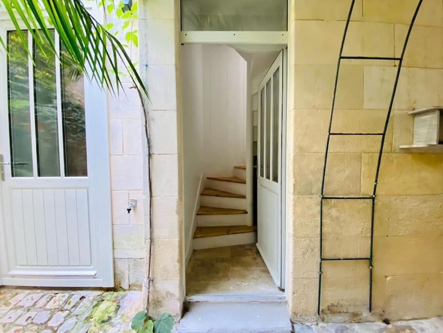 Le Logis Des Templiers Vieux Port Apartment La Rochelle  Exterior photo