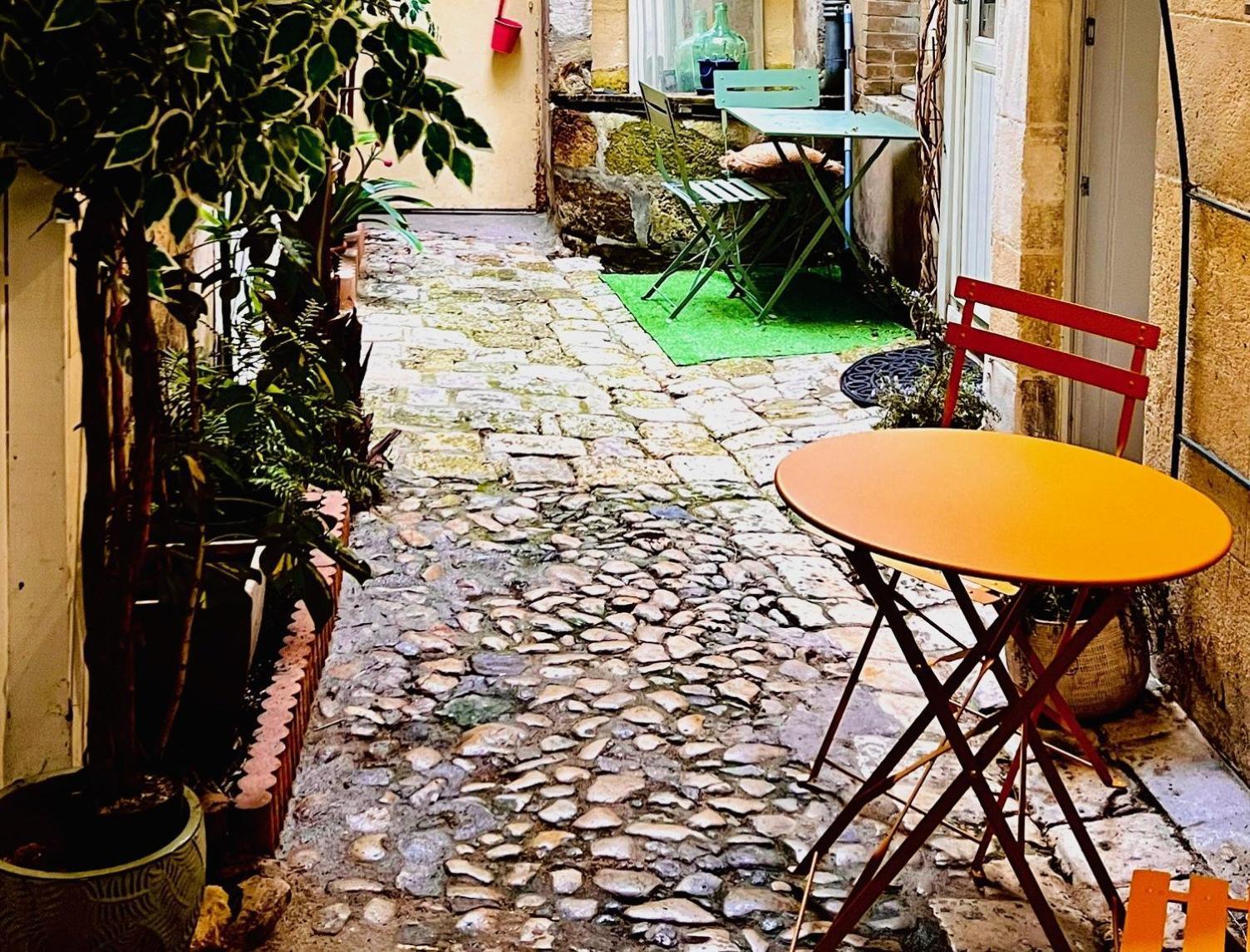 Le Logis Des Templiers Vieux Port Apartment La Rochelle  Exterior photo